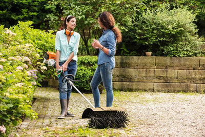 STIHL Kehrbürste-Aufsatz für Kombimotor KB-KM