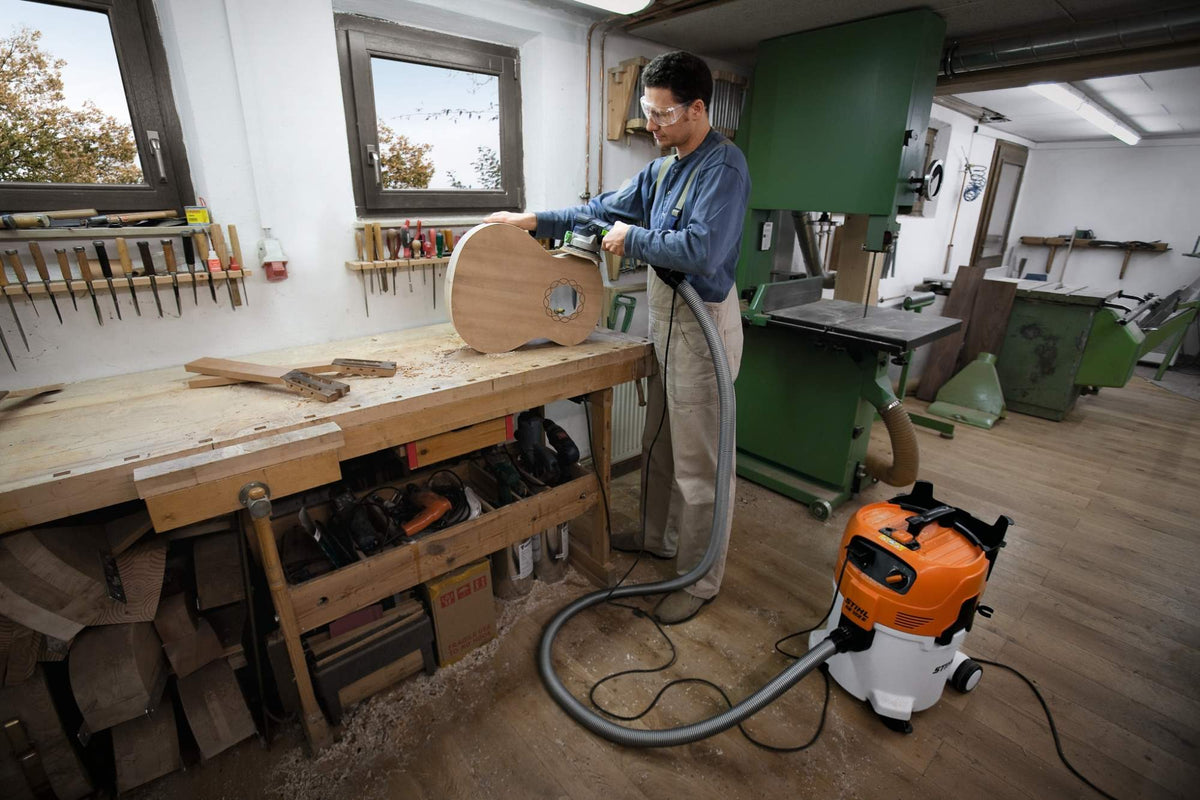 STIHL Nass- und Trockensauger SE 122 E