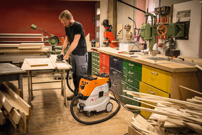 STIHL zertifizierter Nass- und Trockensauger SE 133 ME  - Modell 2025