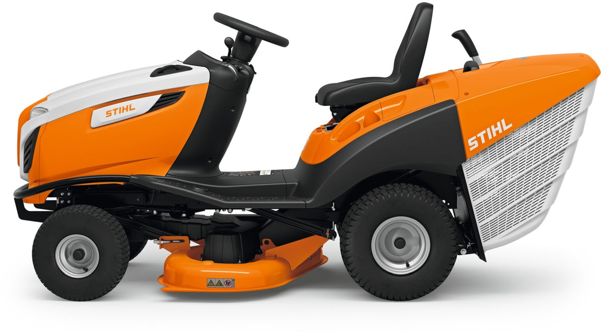 STIHL Aufsitzmäher RT 5097 Z Winterpaket mit Schneeschild und Schneeketten