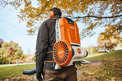 STIHL Akku-Laubbläser BGA 300 ohne Akku und Ladegerät - Modell 2025