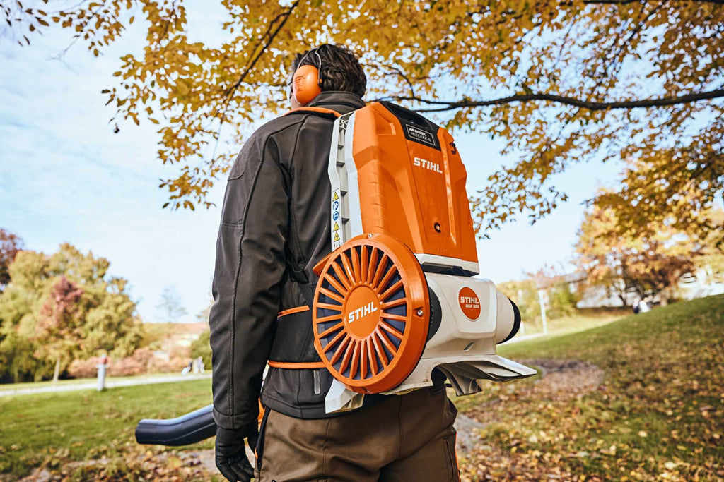 STIHL Akku-Laubbläser BGA 300 ohne Akku und Ladegerät