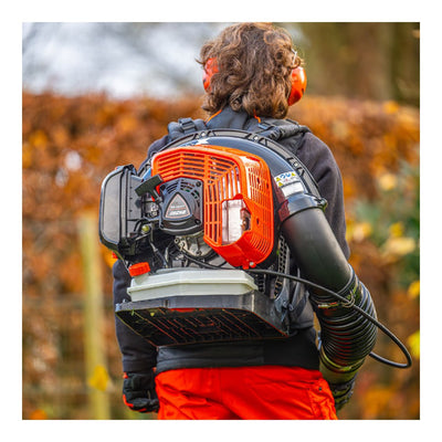 ECHO Rückentragbarer Profi-Powerbläser PB-7910T