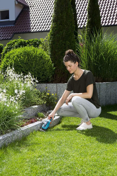 Gardena Akku-Grasschere ComfortCut Li mit integriertem Li.Ion Akku - Modell 2025