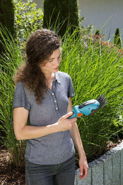 Gardena Akku-Grasschere ComfortCut Li mit integriertem Li.Ion Akku - Modell 2025