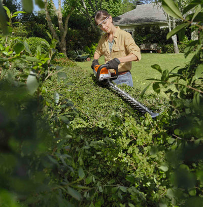 STIHL Akku-Heckenschere HSA 60 mit Akku AK 10 und Ladegerät AL 101 - Modell 2025