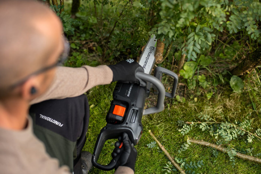 Husqvarna Akku-Motorsäge Aspire C15X-P4A 10'' - ohne Akku und Ladegerät