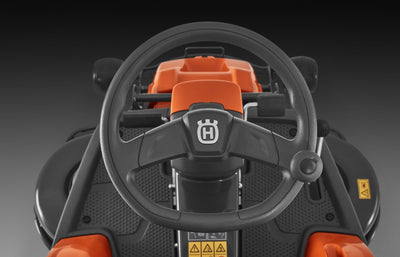 Husqvarna Profi-Frontmäher R 216T AWD Combi 94 Winterpaket mit Schneeschild und Gummileiste