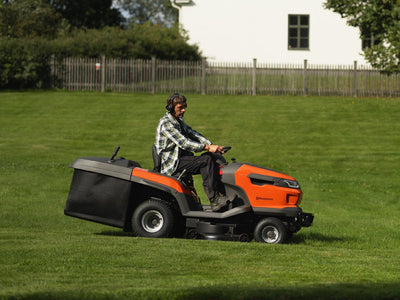 Husqvarna Rasentraktor TC 220T - Modell 2025