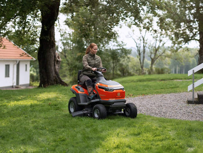 Husqvarna Akku-Rasentraktor TS 100i - Modell 2024