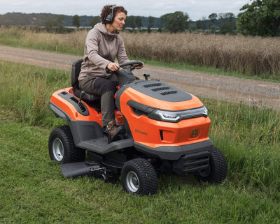 Husqvarna Rasentraktor TS 215T - Modell 2025