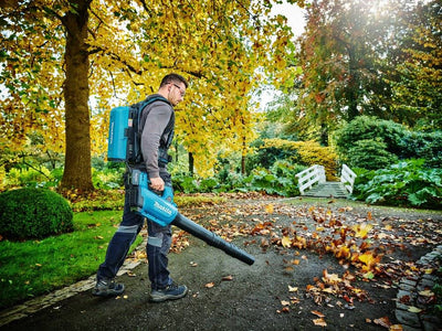 Makita Akku-Laubbläser DUB184RF mit 3,0 Ah Akku & Ladegerät