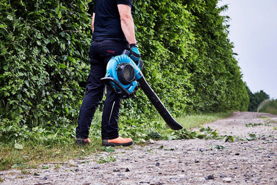 Makita Akku-Laubbläser und -sauger DUB363PT2V mit 2 x 5 Ah Akku und Doppel-Ladegerät - Modell 2025