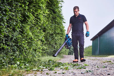 Makita Akku-Laubbläser und -sauger DUB363PT2V mit 2 x 5 Ah Akku und Doppel-Ladegerät