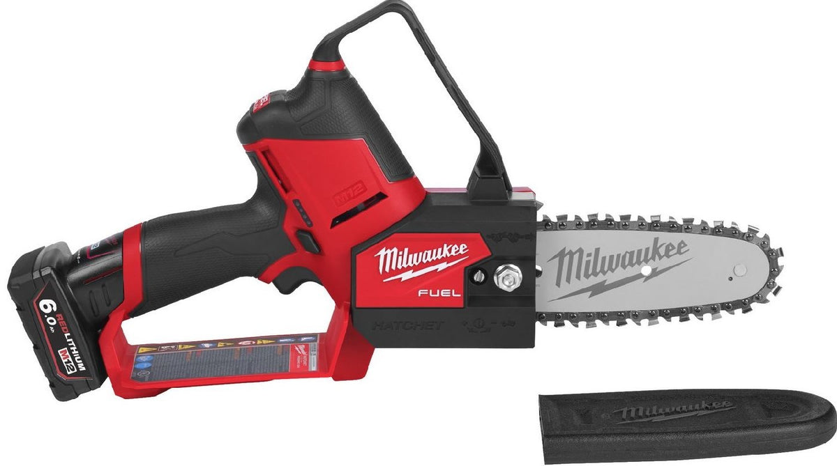 Milwaukee Akku-Astsäge M12FHS-602X FUEL Set mit 2 x 6 Ah Akku und Ladegerät