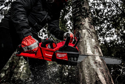 Milwaukee Akku-Motorsäge M18 FCHS-122 - inkl. 2x Akku und 1x Schnellladegerät