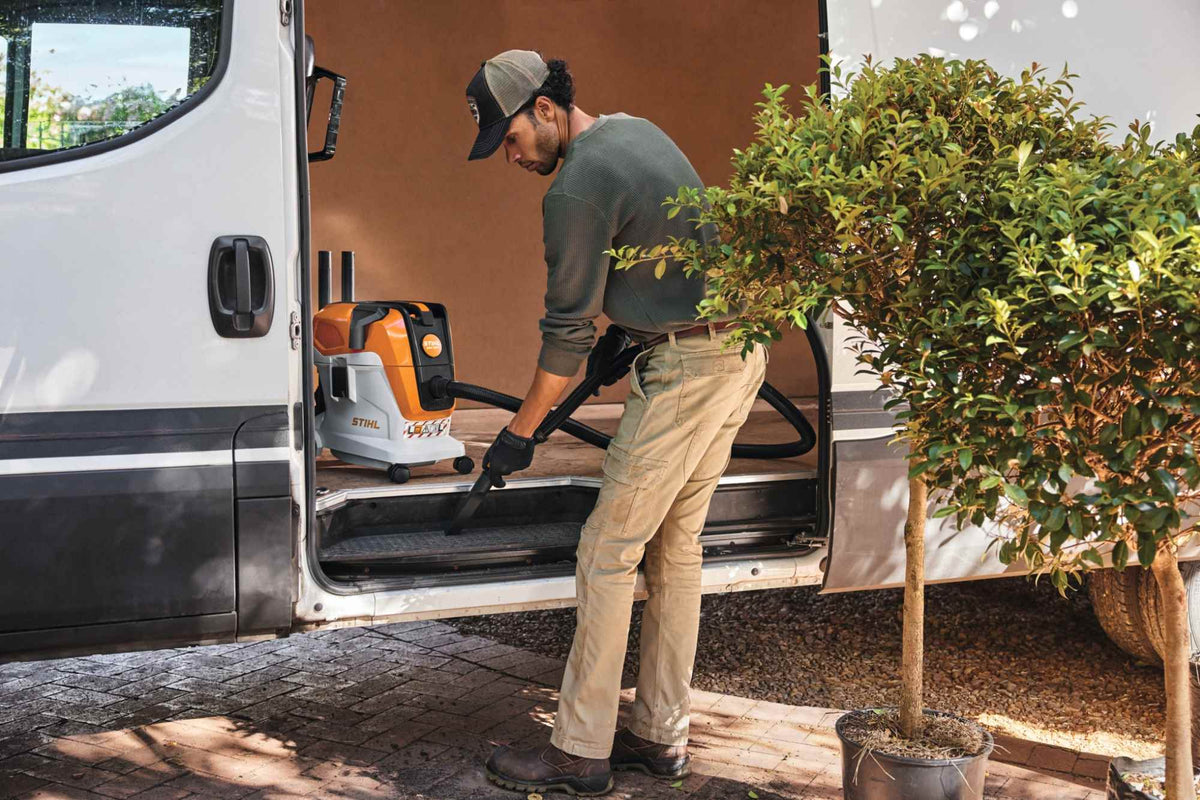 STIHL Akku-Nass-/Trockensauger SEA 100 L, ohne Akku und Ladegerät