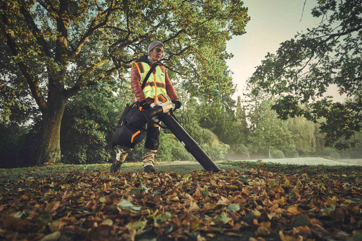 STIHL Akku-Saughäcksler SHA 140, ohne Akku und Ladegerät