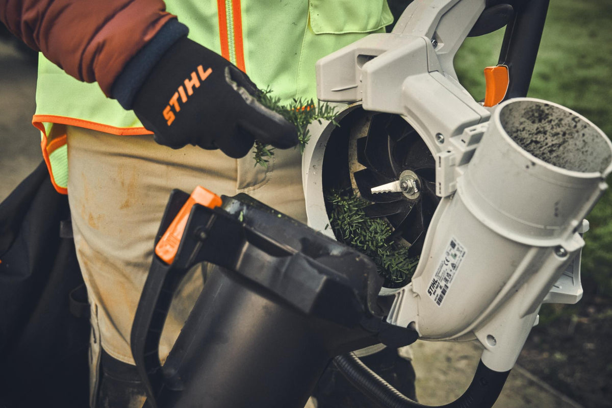 STIHL Akku-Saughäcksler SHA 140, ohne Akku und Ladegerät