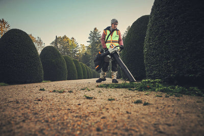 STIHL Akku-Saughäcksler SHA 140, ohne Akku und Ladegerät