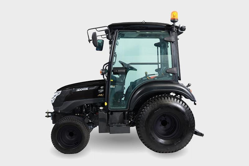 Solis Kompakttraktor 26 HST Panther in schwarz mit Kabine Grundmaschine ohne Bereifung