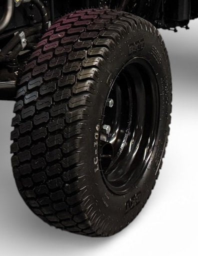 Startrac Rasenbereifung breit vorne: 23x8.5-12, hinten: 33x15.5-16.5 inkl. Kotflügelverbreiterung