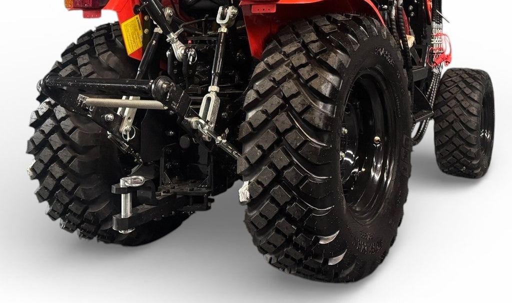 Startrac Garden Galaxy Bereifung vorne: 240/60R12, hinten: 320/65R18