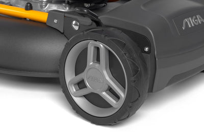 Stiga Benzin-Mulchrasenmäher mit Radantrieb Multiclip 547 S