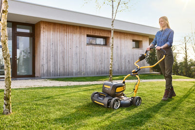 Stiga Akku-Rasenmäher Multiclip 547e S Kit - mit 2 Akku`s und Ladegerät