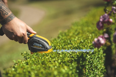 Stiga Akku-Gras- und Strauchschere SGM 102 AE - mit Akku und Ladegerät