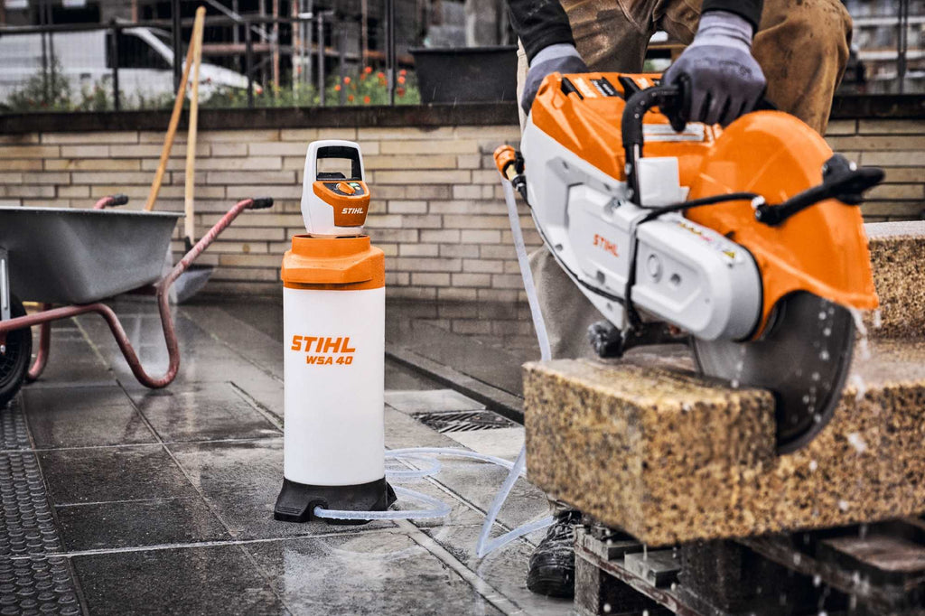 STIHL Akku-Wasserbehälter WSA 40 Set mit Akku AS2 und Ladegerät AL1