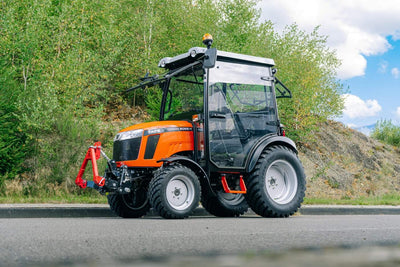 Tafe Allrad-Universalschlepper 6028H mit Winterpaket und AS-Bereifung