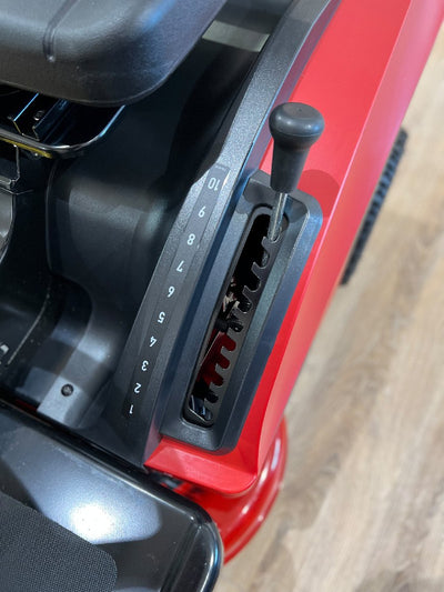 Toro Akku-Rasentraktor eS3000SD - Versandrückläufer