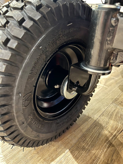 Toro Akku-Rasentraktor eS3000SD - Versandrückläufer