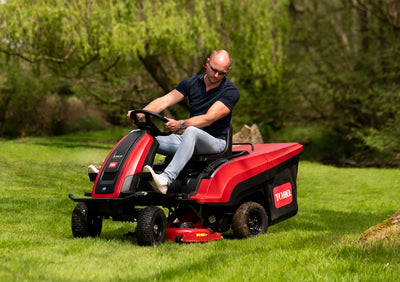 Toro Akku-Rasentraktor eS3200DC - Modell 2024