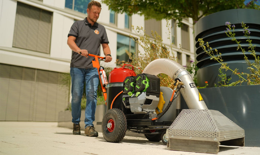 Zacho Unkrautbeseitigung  mit Heißluft UKB 625 Ego e-Serie - Akkuantrieb